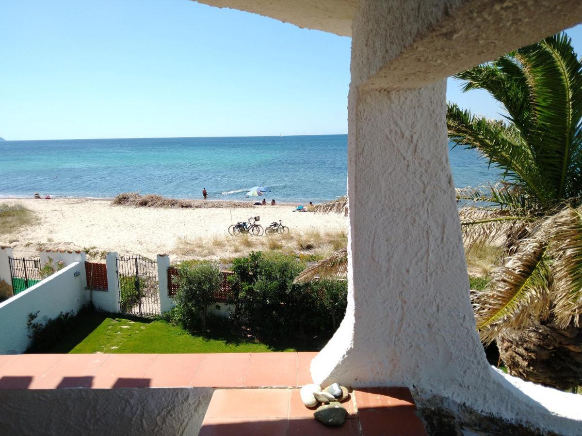In Front Of The Beach - La Terrazza Sul Mare Flumini di Quartu Luaran gambar