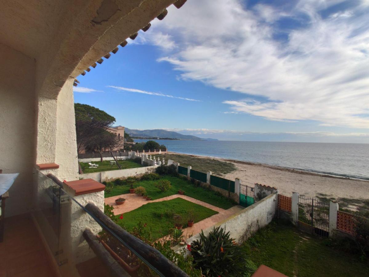 In Front Of The Beach - La Terrazza Sul Mare Flumini di Quartu Luaran gambar