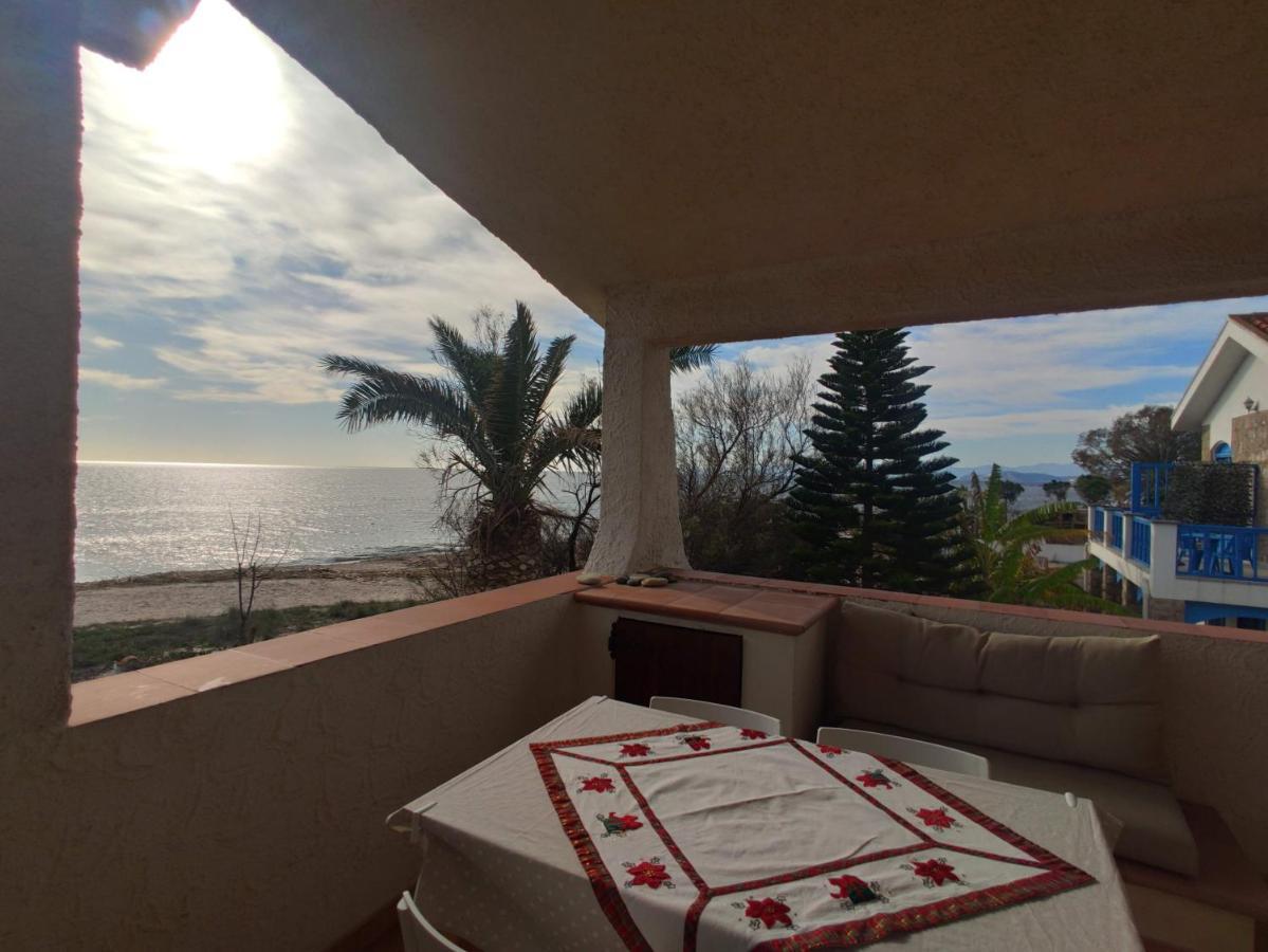 In Front Of The Beach - La Terrazza Sul Mare Flumini di Quartu Luaran gambar
