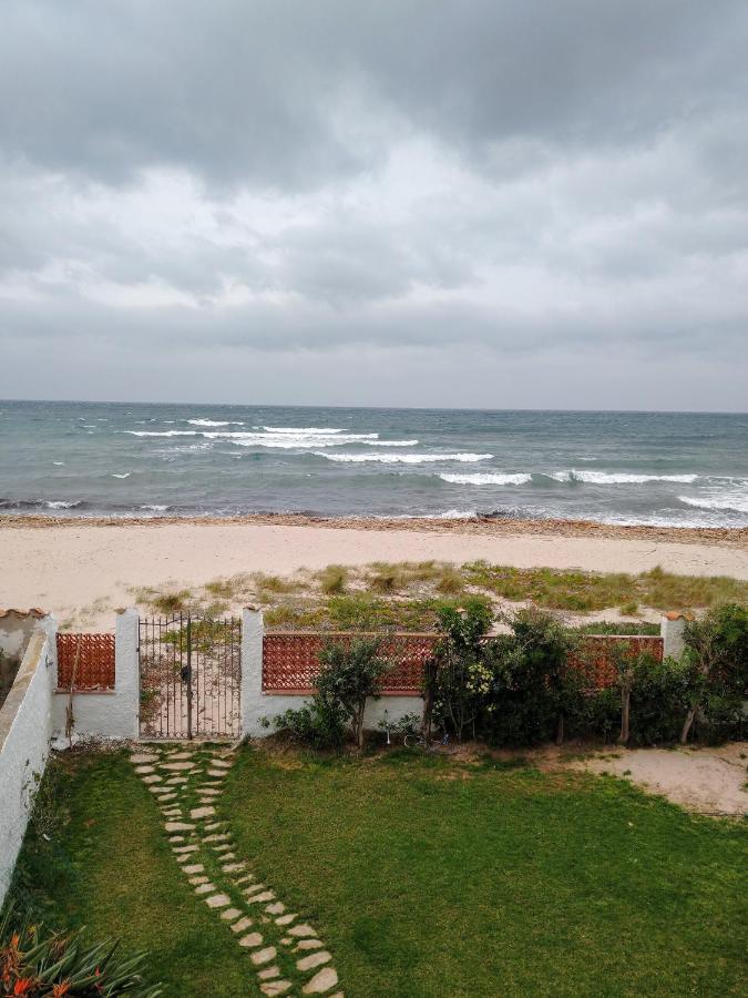 In Front Of The Beach - La Terrazza Sul Mare Flumini di Quartu Luaran gambar